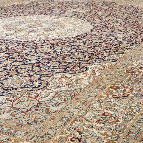 Handmade Kashmir silk carpet - 307299