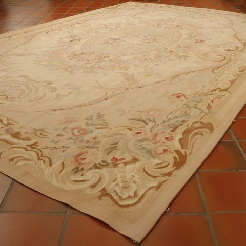 Fine handmade Aubusson rug - 307469