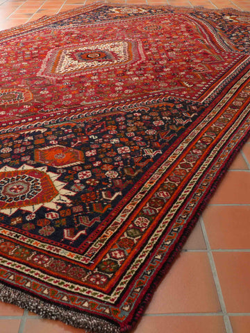 Fine handmade Persian Qashqai rug - 307618