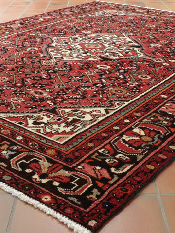 Handmade Persian Hossienabad rug - 309031