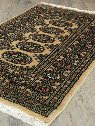 Handmade Pakistan Mori Bokhara rug - 309376