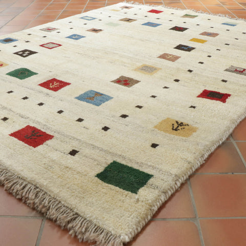 Handmade Persian Gabbeh rug - TR309012