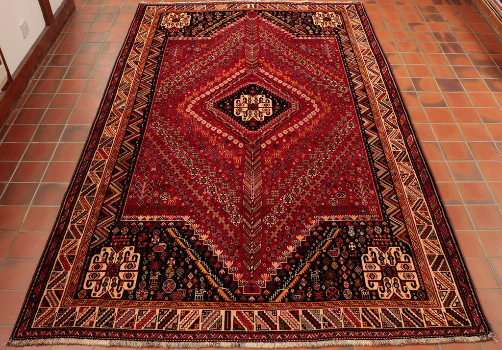 For the traditional rug connoisseur collector a Qashqai tribal rug would be necessary