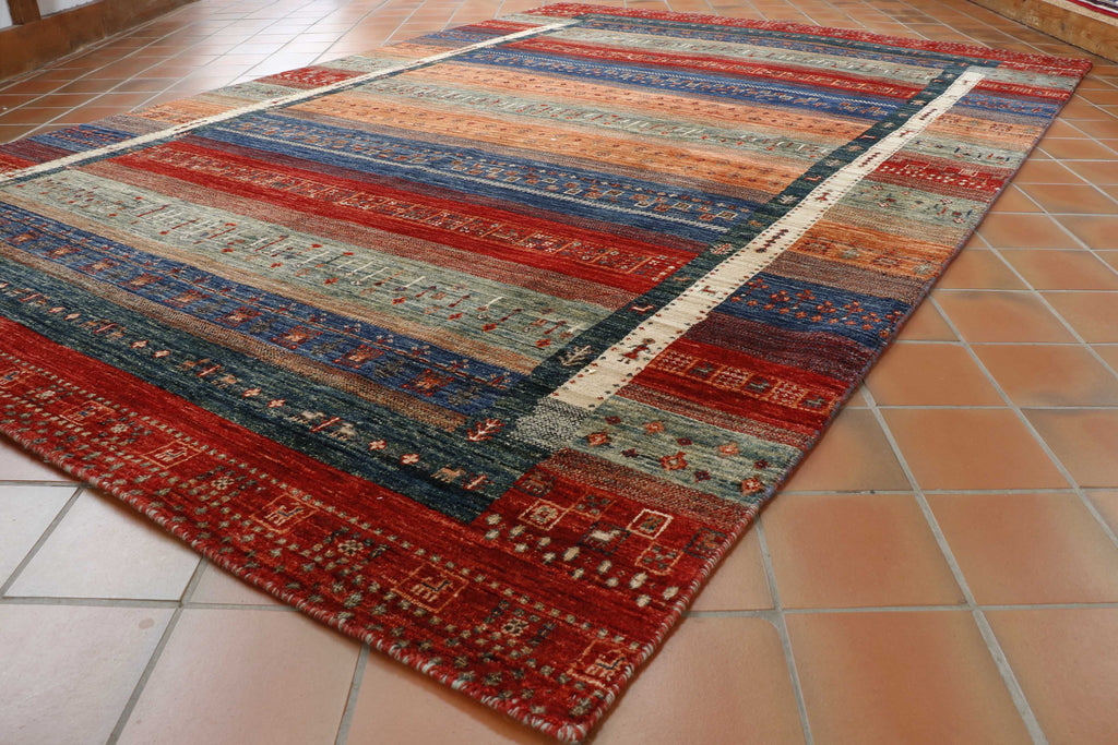 Handmade Afghan Luri Gabbeh carpet - 306444