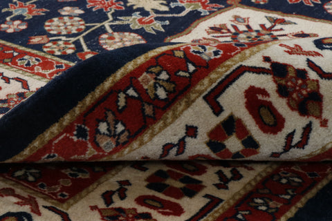 Fine handmade Persian Qashquli rug - 307919